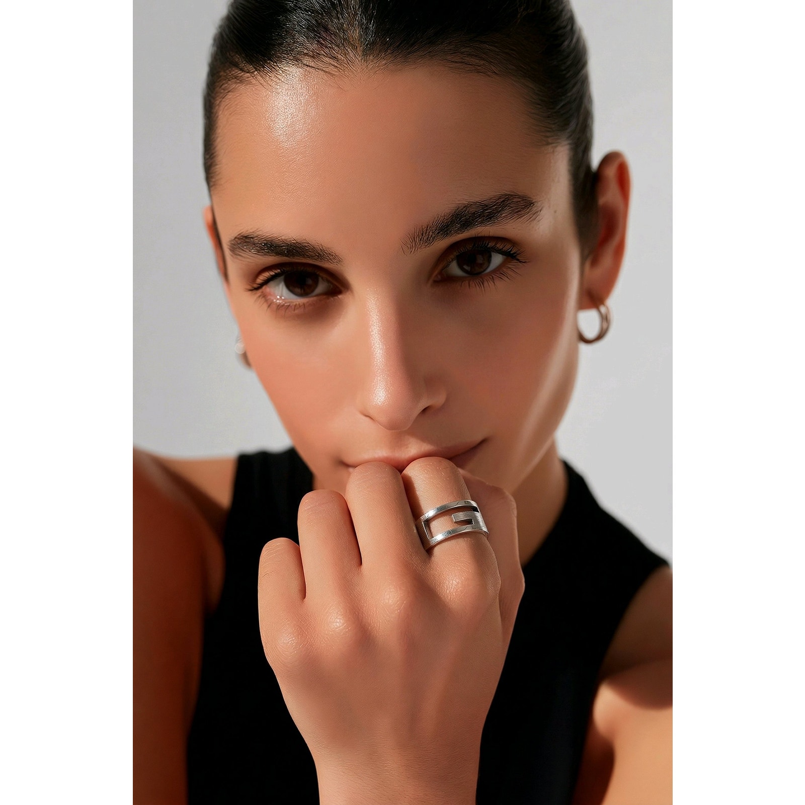 Ucci Britt Openwork Cutout G Wide Band Ring Sterling Silver 925 Size 5